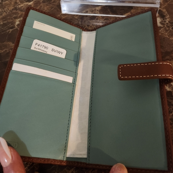 Coach Brown Leather Wallet NWT - Picture 3 of 11